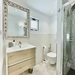 Villa 12 *