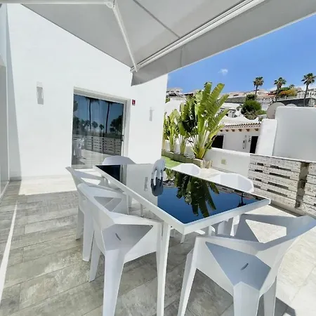 12 Luxury - Private Pool - Вілла Адехе