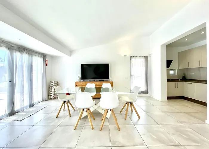 12 Villa Costa Adeje (Tenerife)